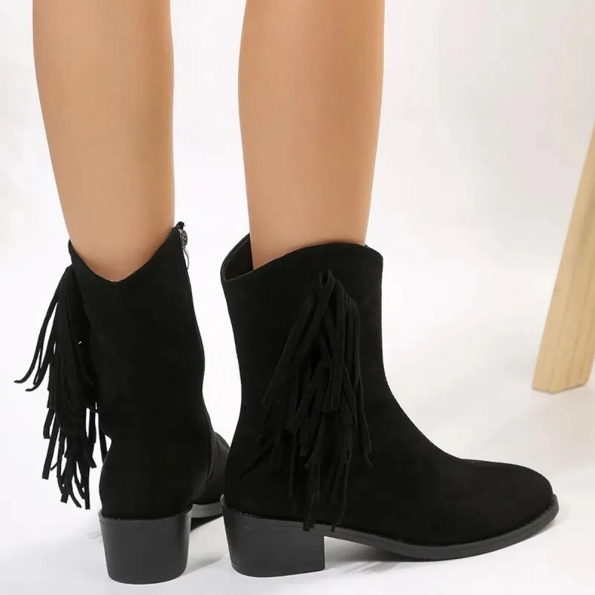 2023 Nuova Signora Stivali Tacco Quadrato Alto Breve Nappa Bootie Con Pelliccia Per L'autunno Plus Size Colore Solido Punta a pu