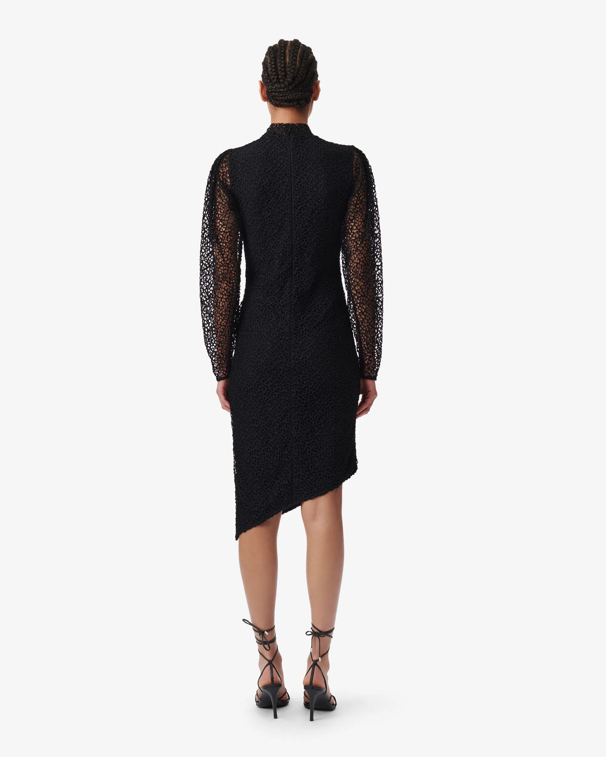 ABITO IN PIZZO FORMA