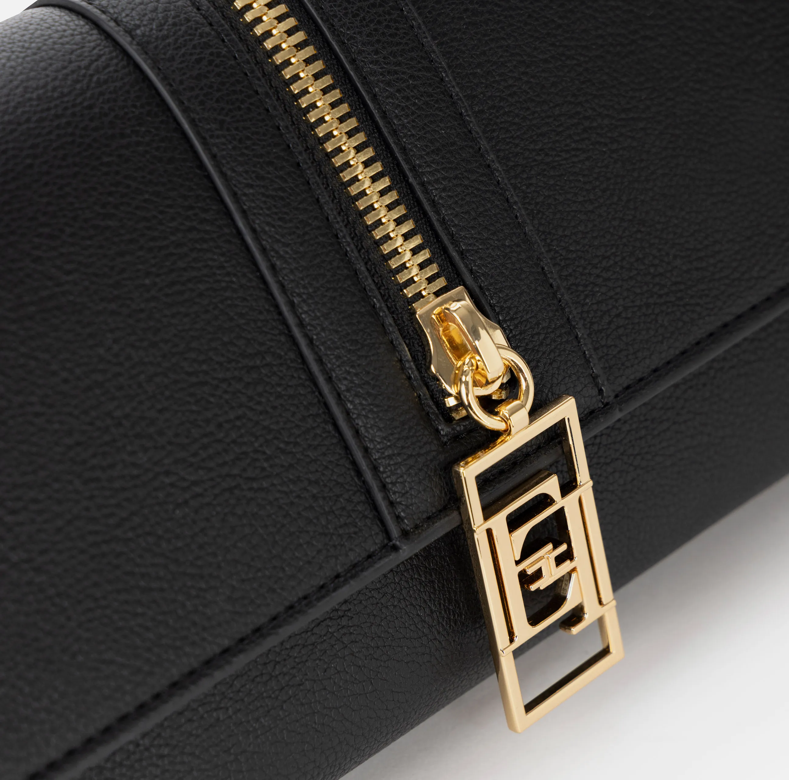 Borsa baguette in materiale effetto pelle con zip