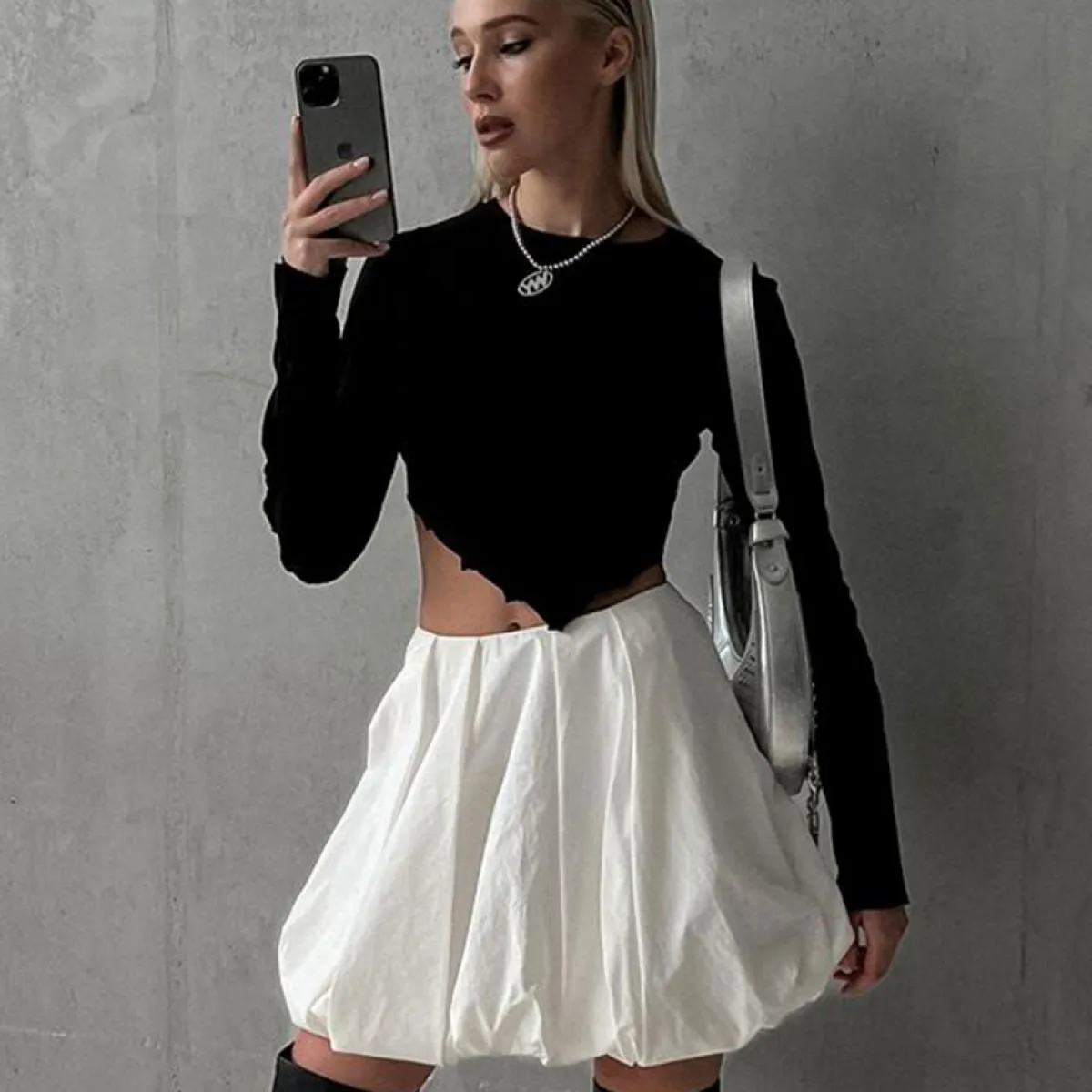 Clacive Casual Allentato Gonna da Donna Bianca 2023 Elegante Metà di Vita Office Lady Mini Gonne Moda Pieghe Faldas Femminile Cl