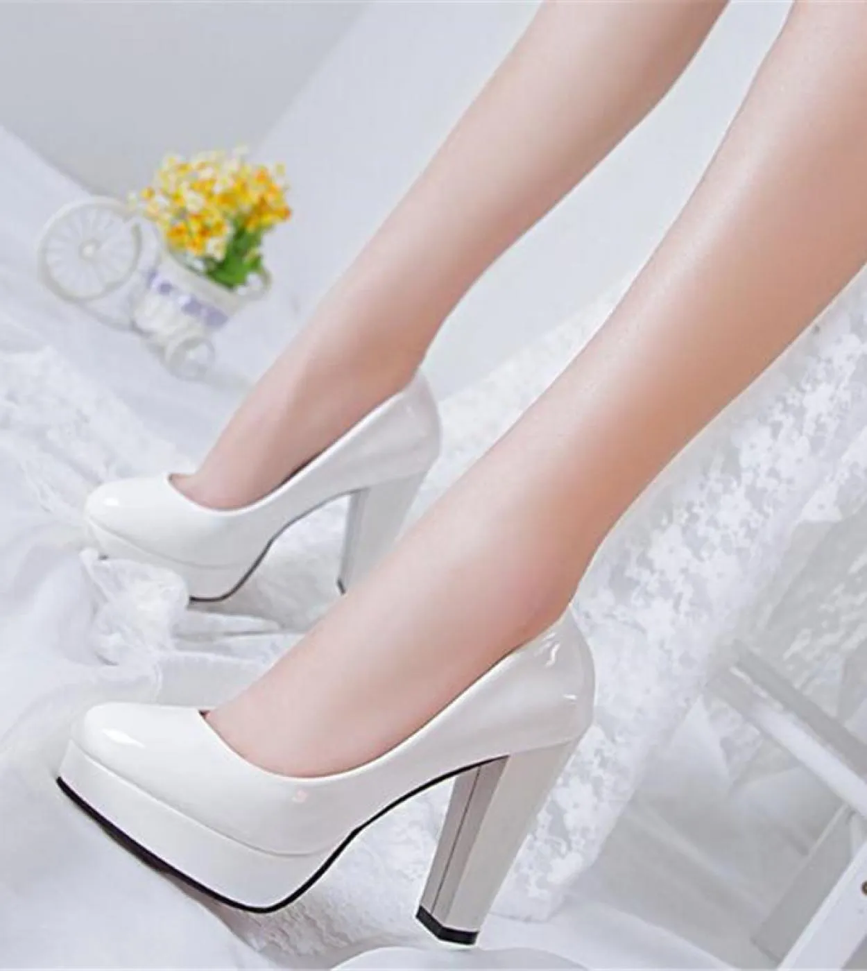 Designer di lusso tacchi a punta scarpe eleganti scarpe a punta Hee 2023 nuove pompe da donna