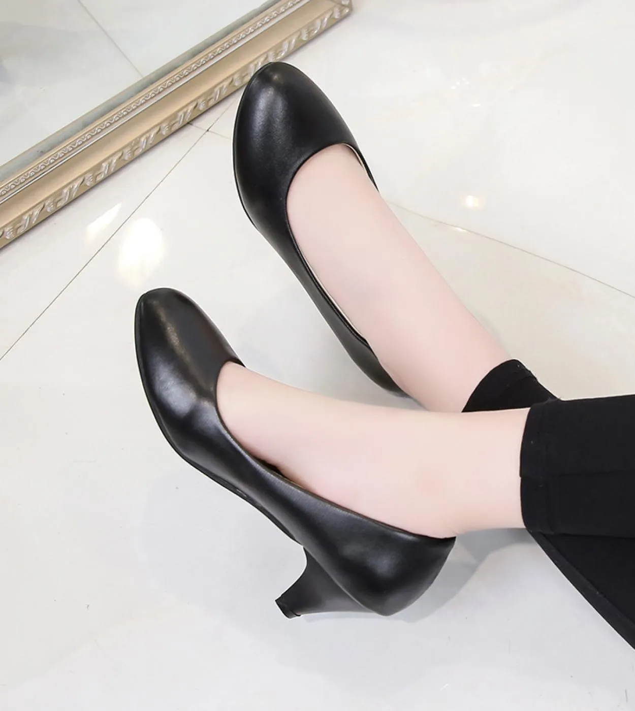 Décolleté eleganti Scarpe da donna New Fashion Scarpe con tacchi alti poco profondi Moda Punta tonda Comfort Slipon Scarpe da fe