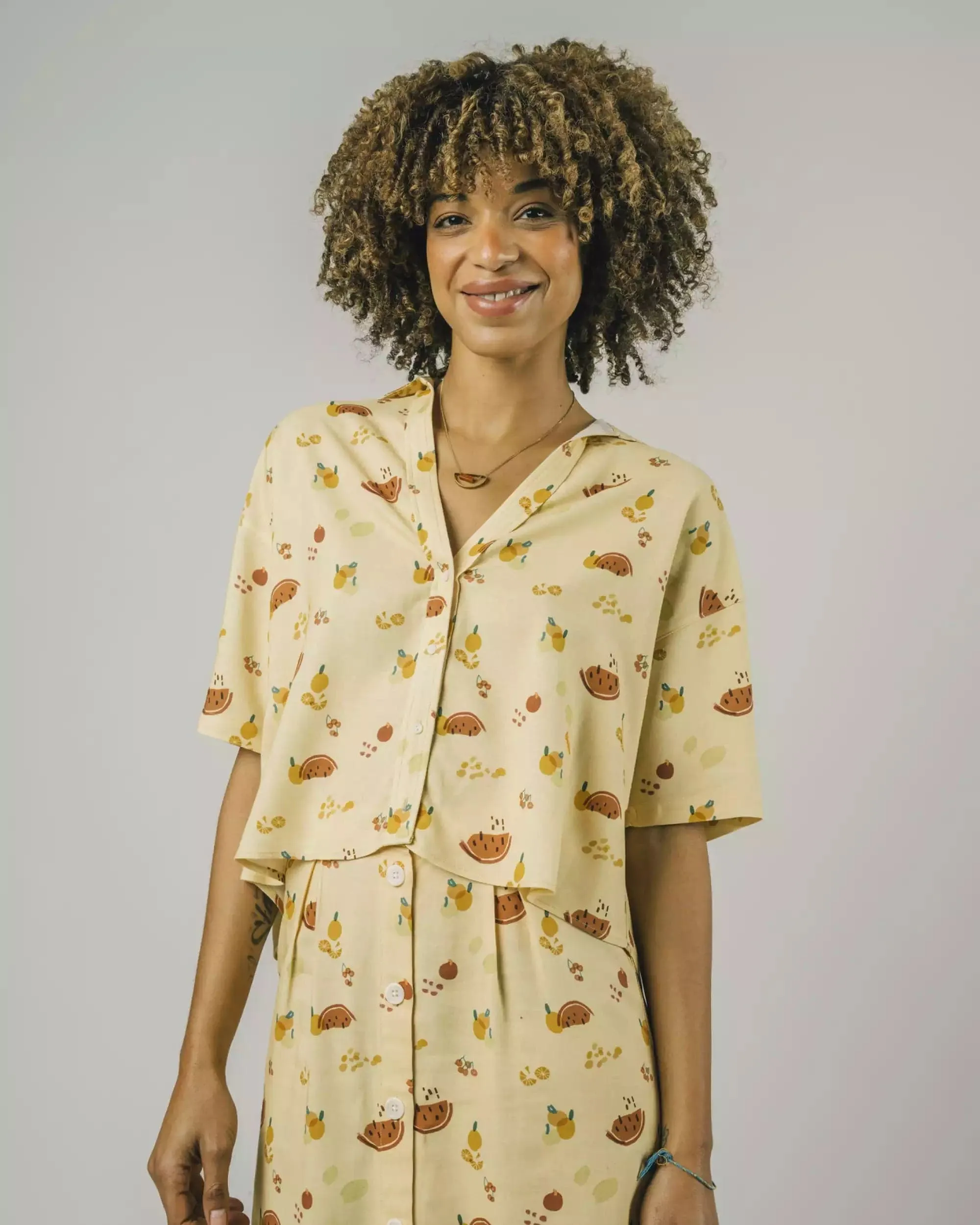 FRUITS OVERSIZE CROPPED BLOUSE