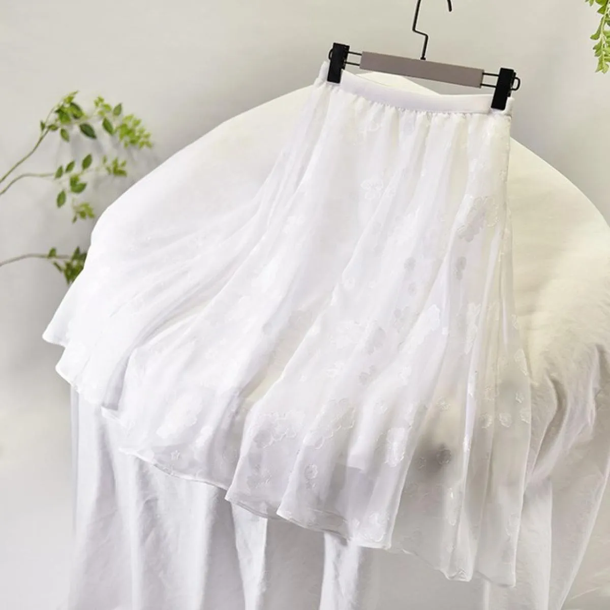 Gonna floreale elegante a pois stereoscopica da donna Cerniera invisibile Elastica a vita alta a pieghe Gonne in rete nera 2022