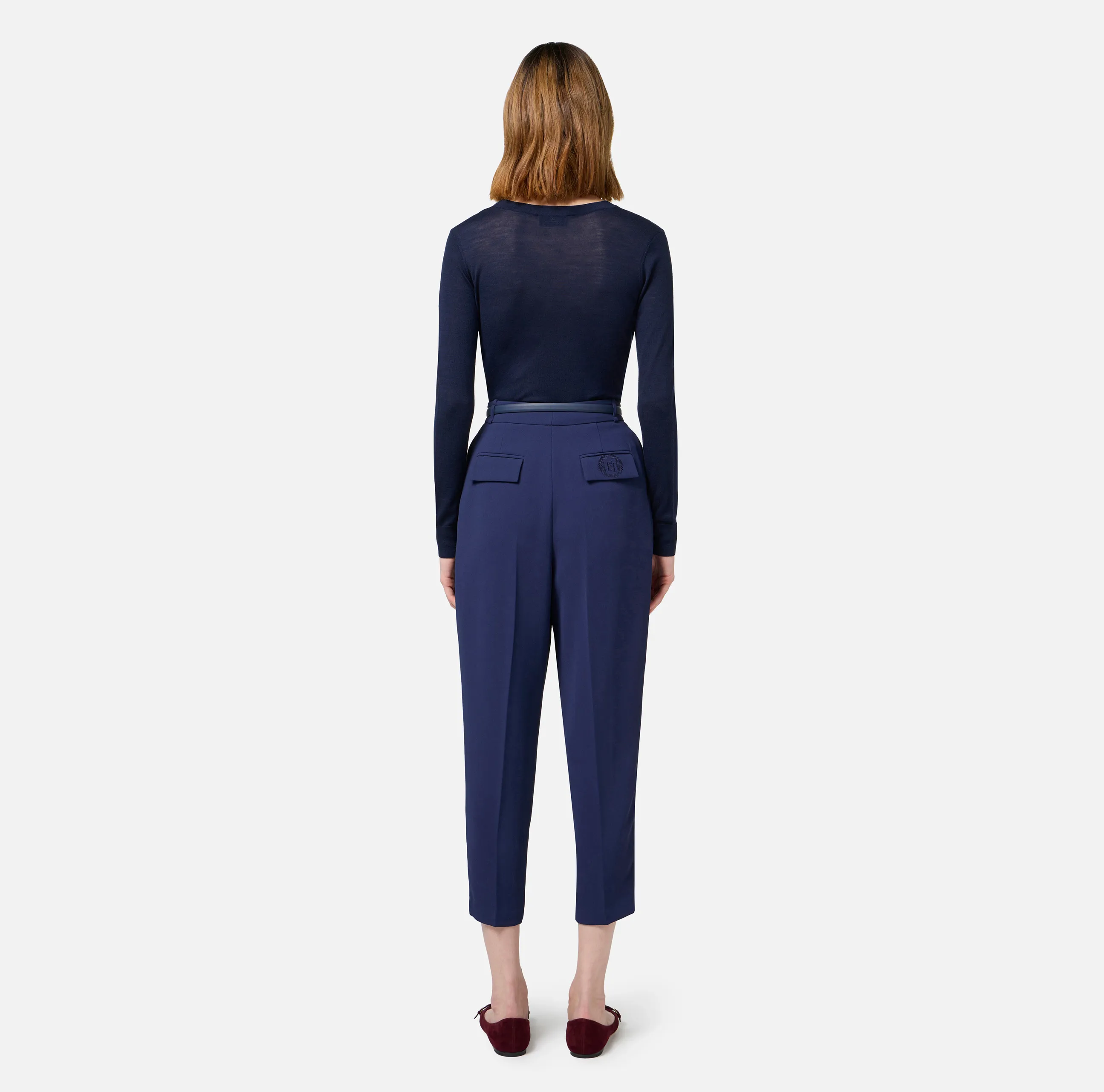 Maglia in lana merino con logo jacquard in contrasto