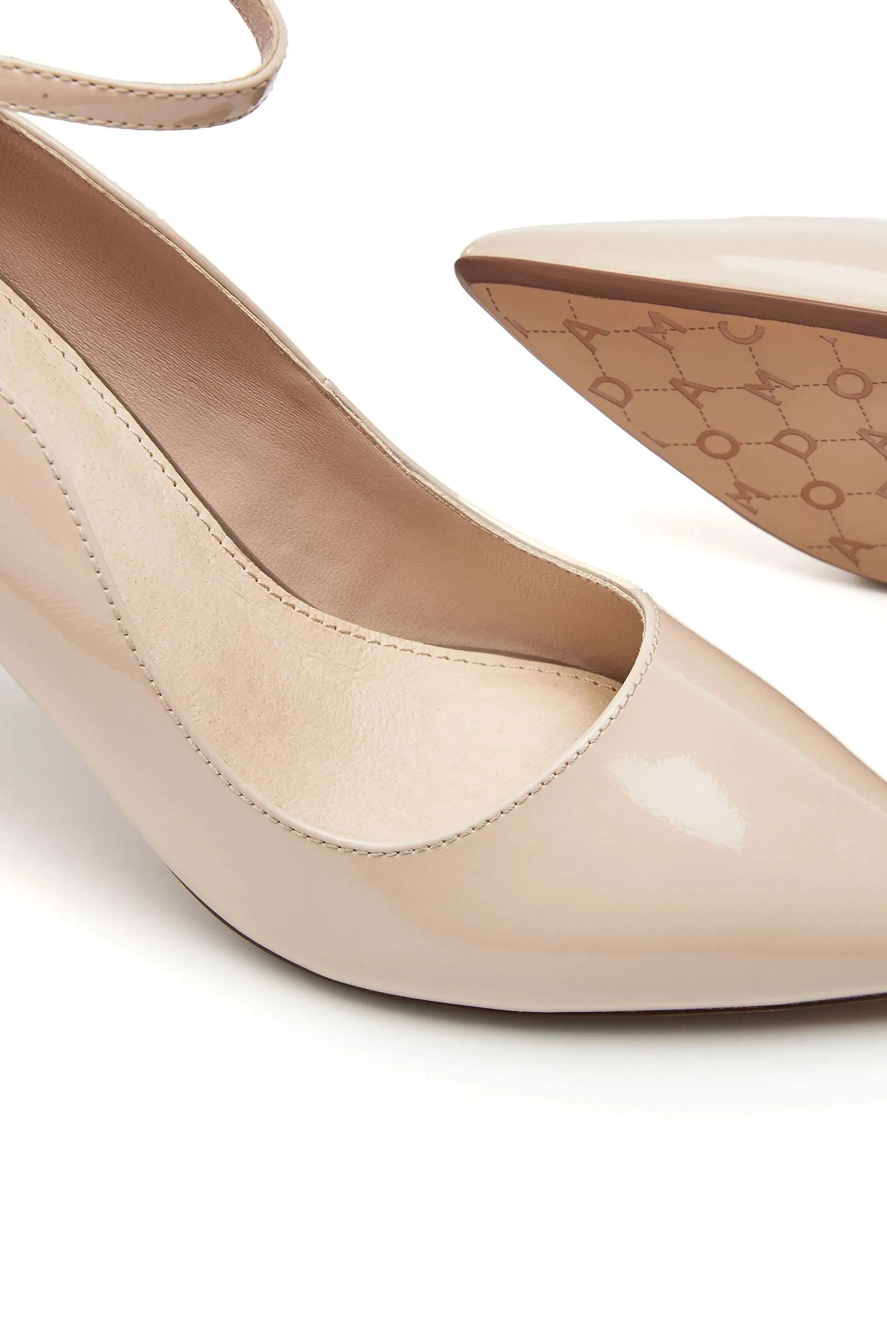 Moda in Pelle Naturale - Cristel - Décolleté con taglio a vortice e Scarpe con cinturino alla caviglia