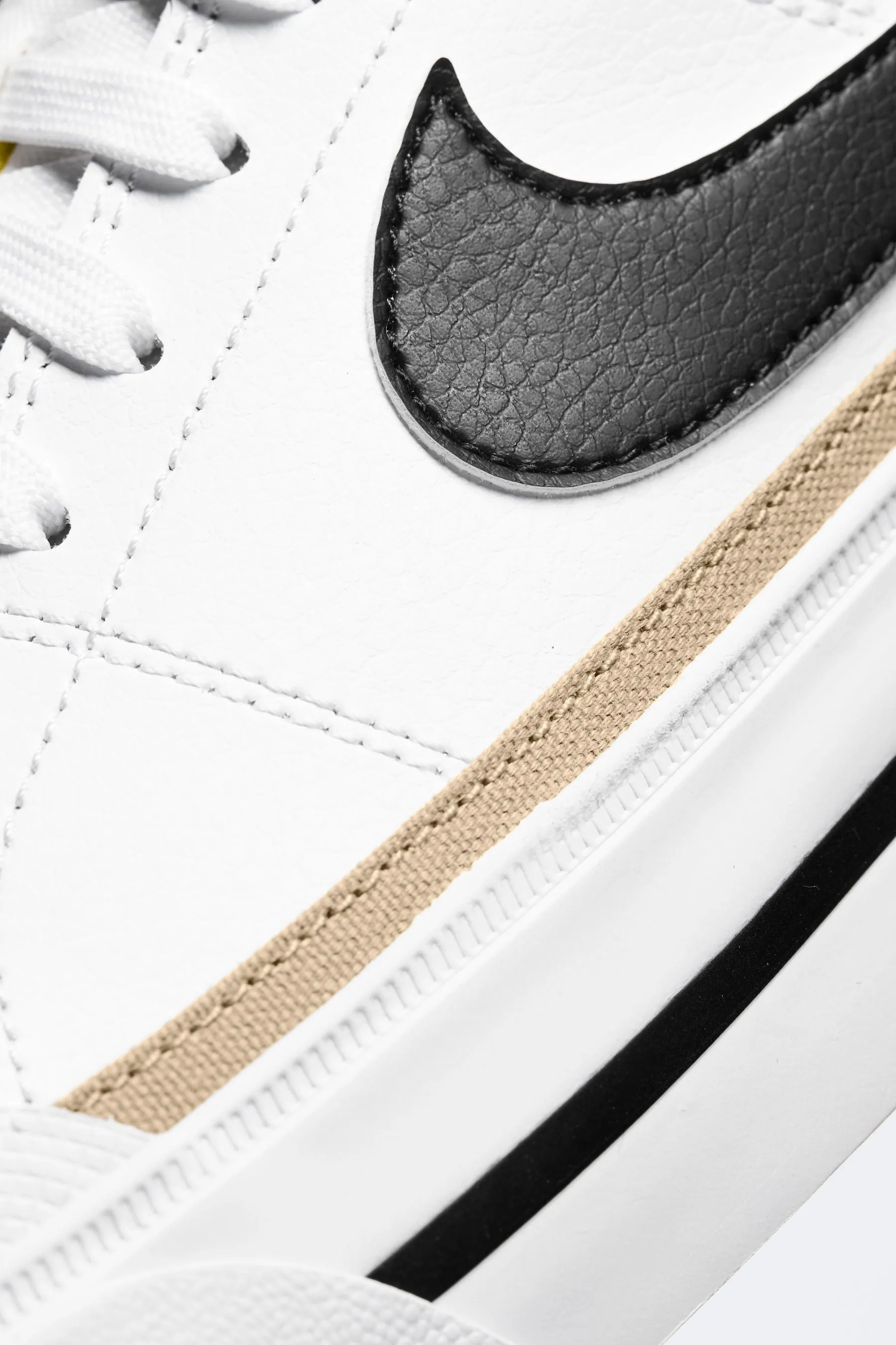 Nike - Court Legacy Lift - Scarpe da ginnastica con plateau