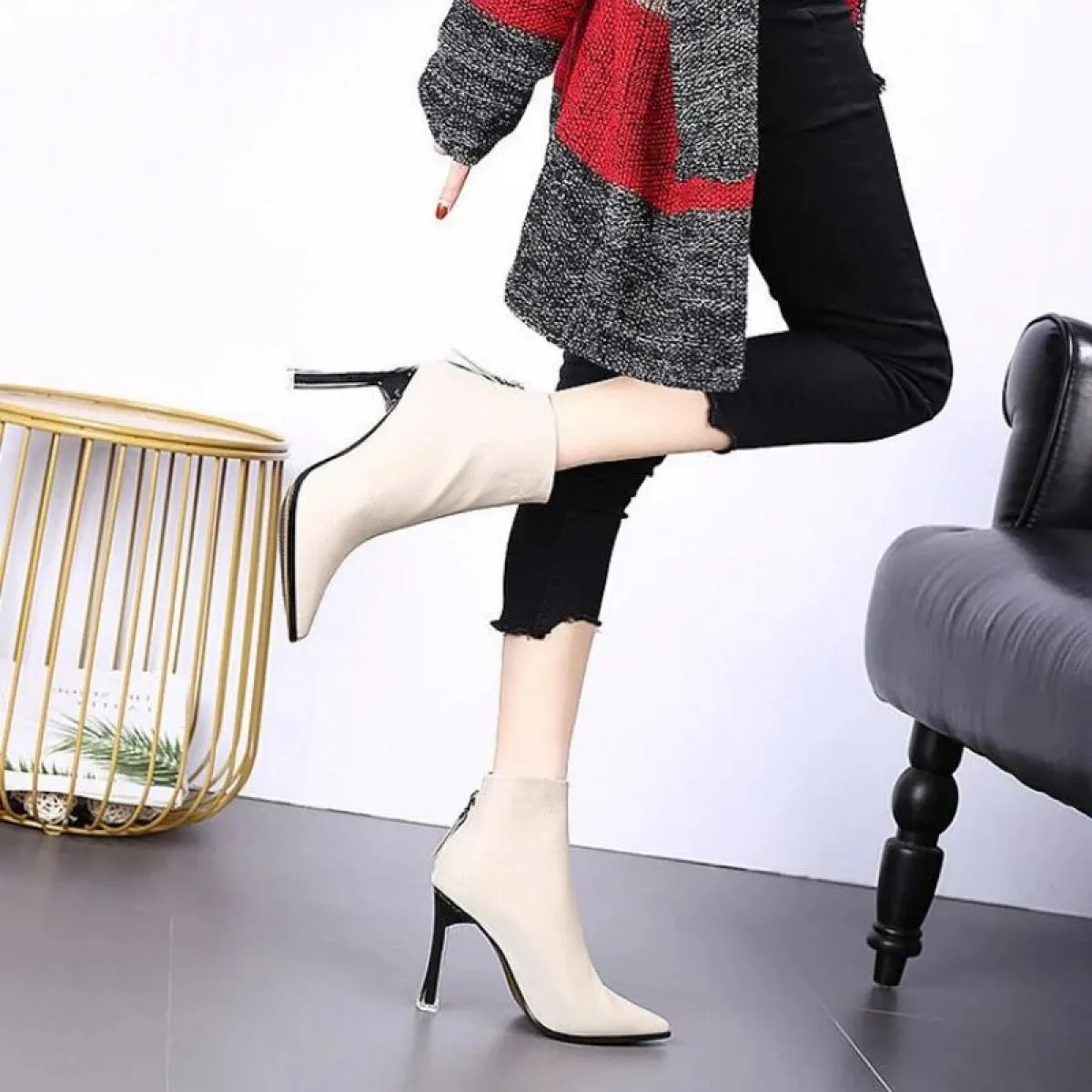 Nuove donne moda frange stivali da donna tacchi sottili punta a punta breve peluche stivale tacco alto in pelle autunno inverno