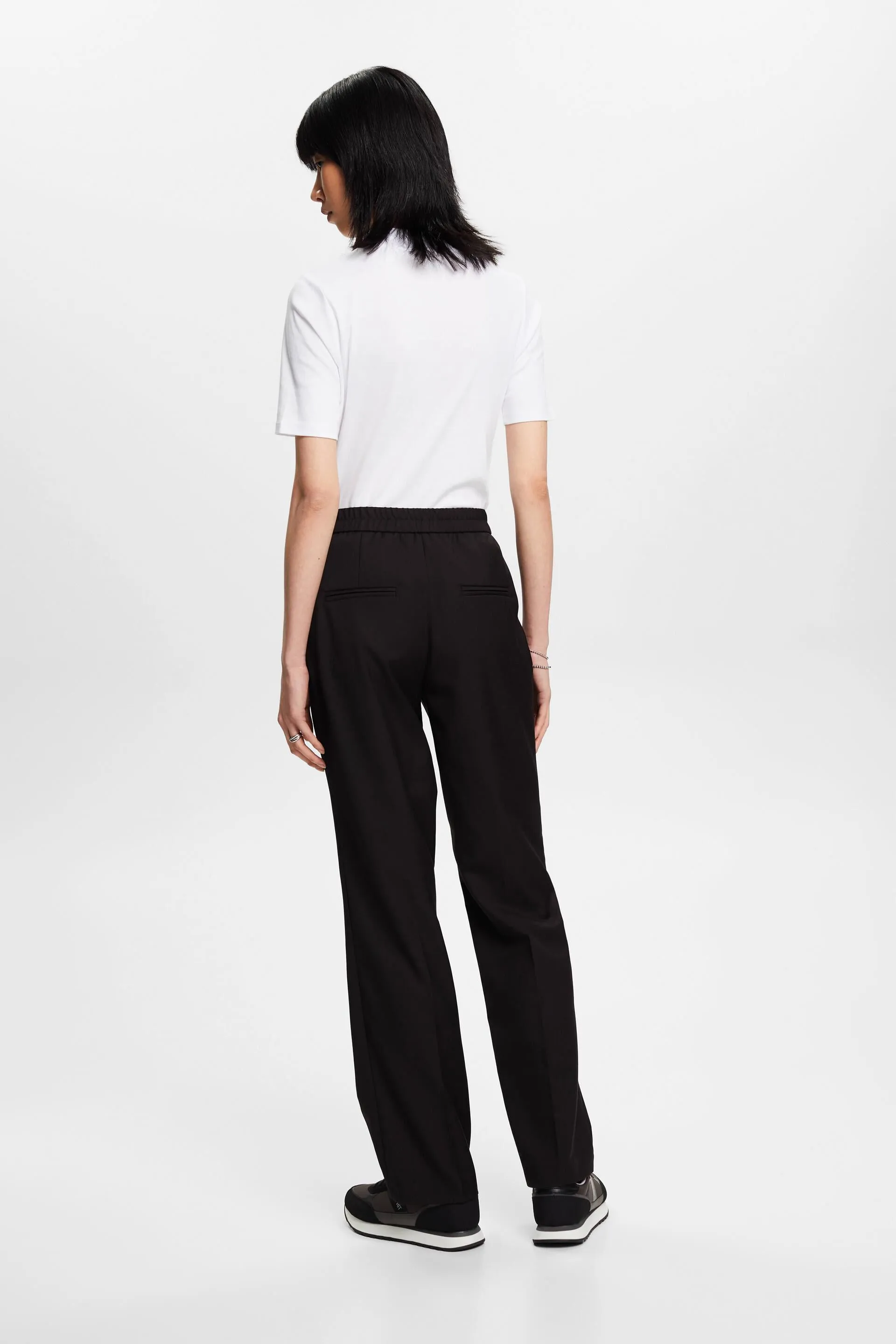 Pantaloni a gamba larga e vita alta