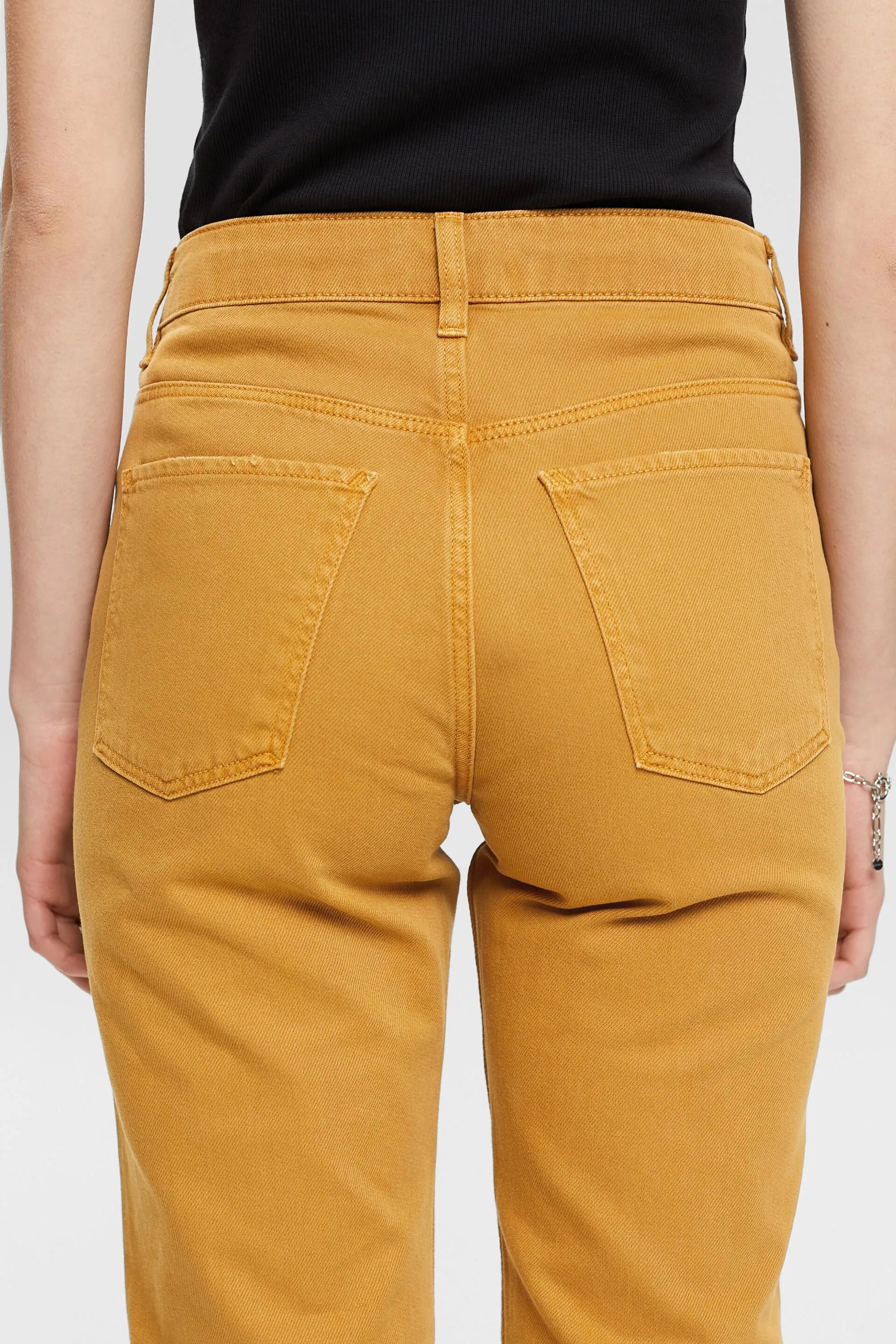 Pantaloni in twill dal taglio Mom Fit