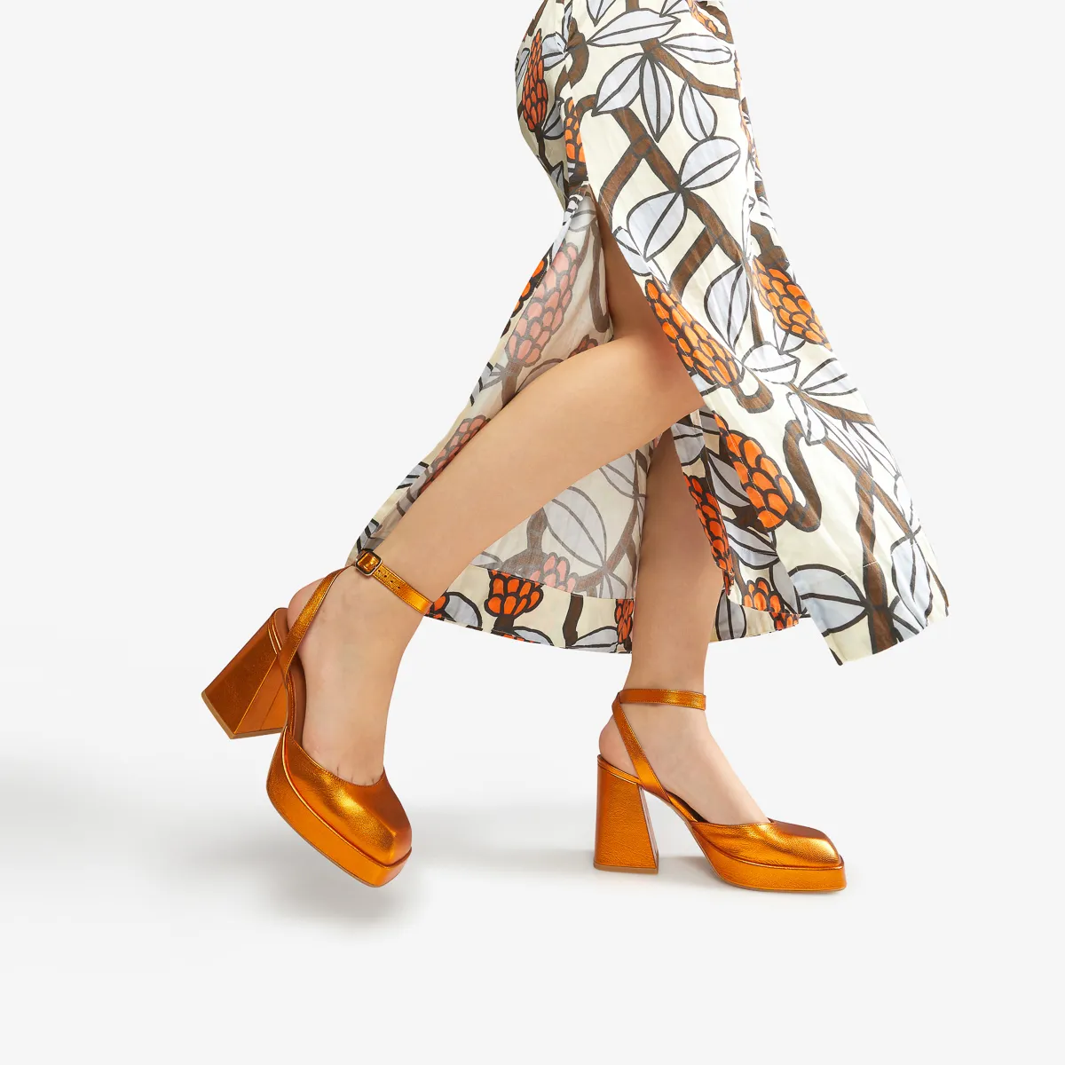 Pumps Arancio con Cinturino