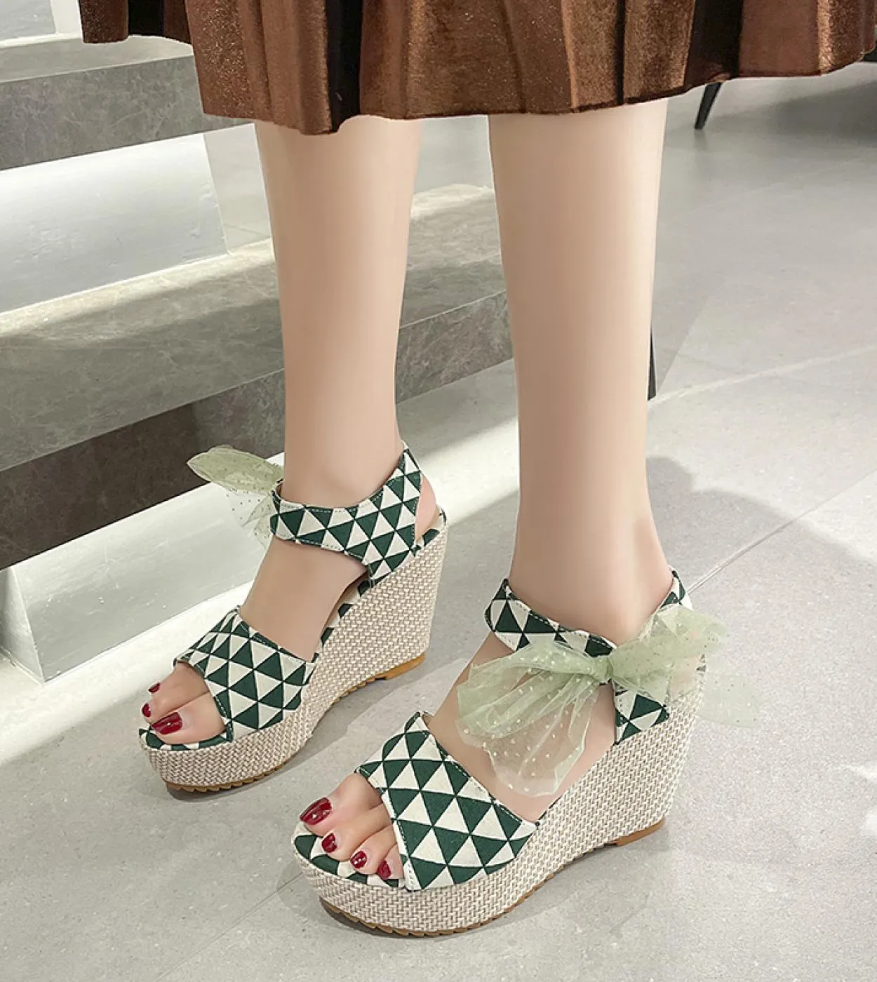 Ragazza Open Toe Platform Tacco largo Scarpe con cinturino alla caviglia Sandali da donna estivi Sandali da clubwear da festa ca