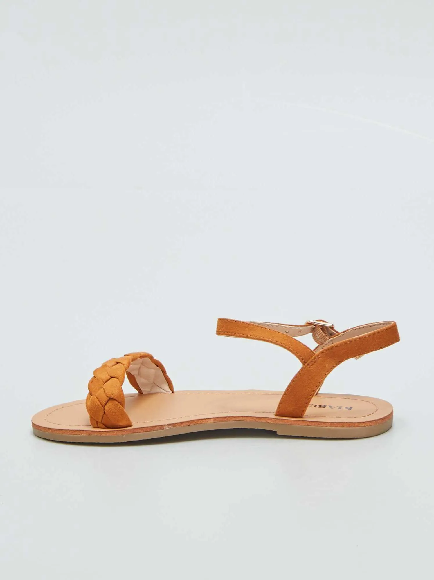 Sandali con cinturini intrecciati - MARRONE