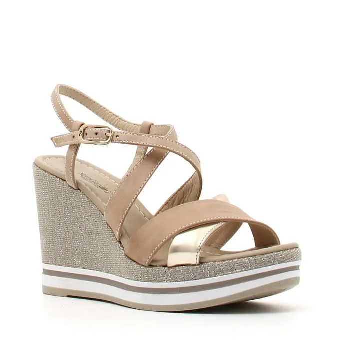 SANDALI CON ZEPPA IN PELLE