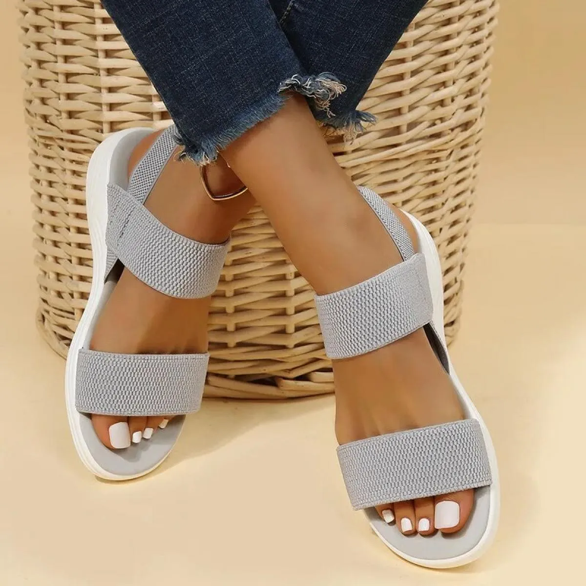 Sandali da donna Scarpe con zeppa alla moda per donna Sandali con plateau firmati Sandali da spiaggia per donna all'aperto Nuova
