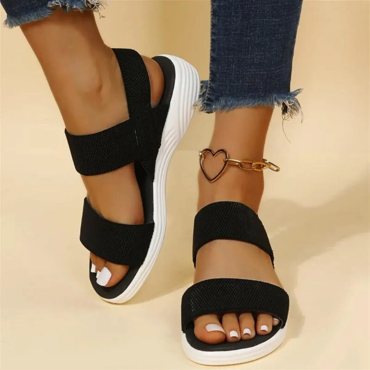 Sandali da donna Scarpe con zeppa alla moda per donna Sandali con plateau firmati Sandali da spiaggia per donna all'aperto Nuova