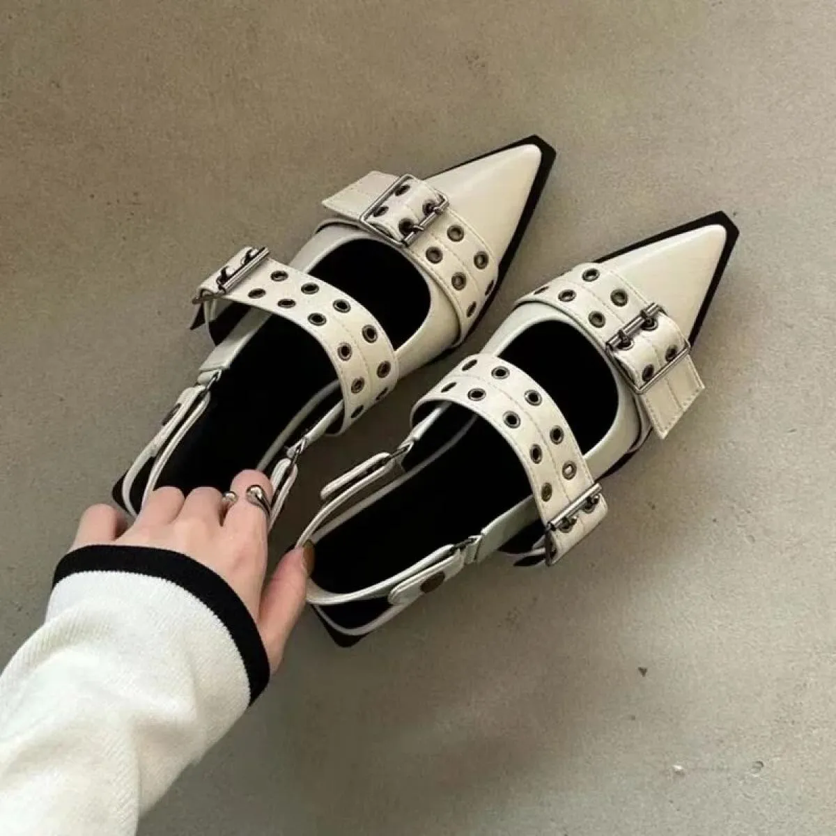 Scarpe con cinturino alla caviglia Tacco grosso gotico Décolleté da donna Rivetto Street Style Tacco medio Punk Sandali casual v