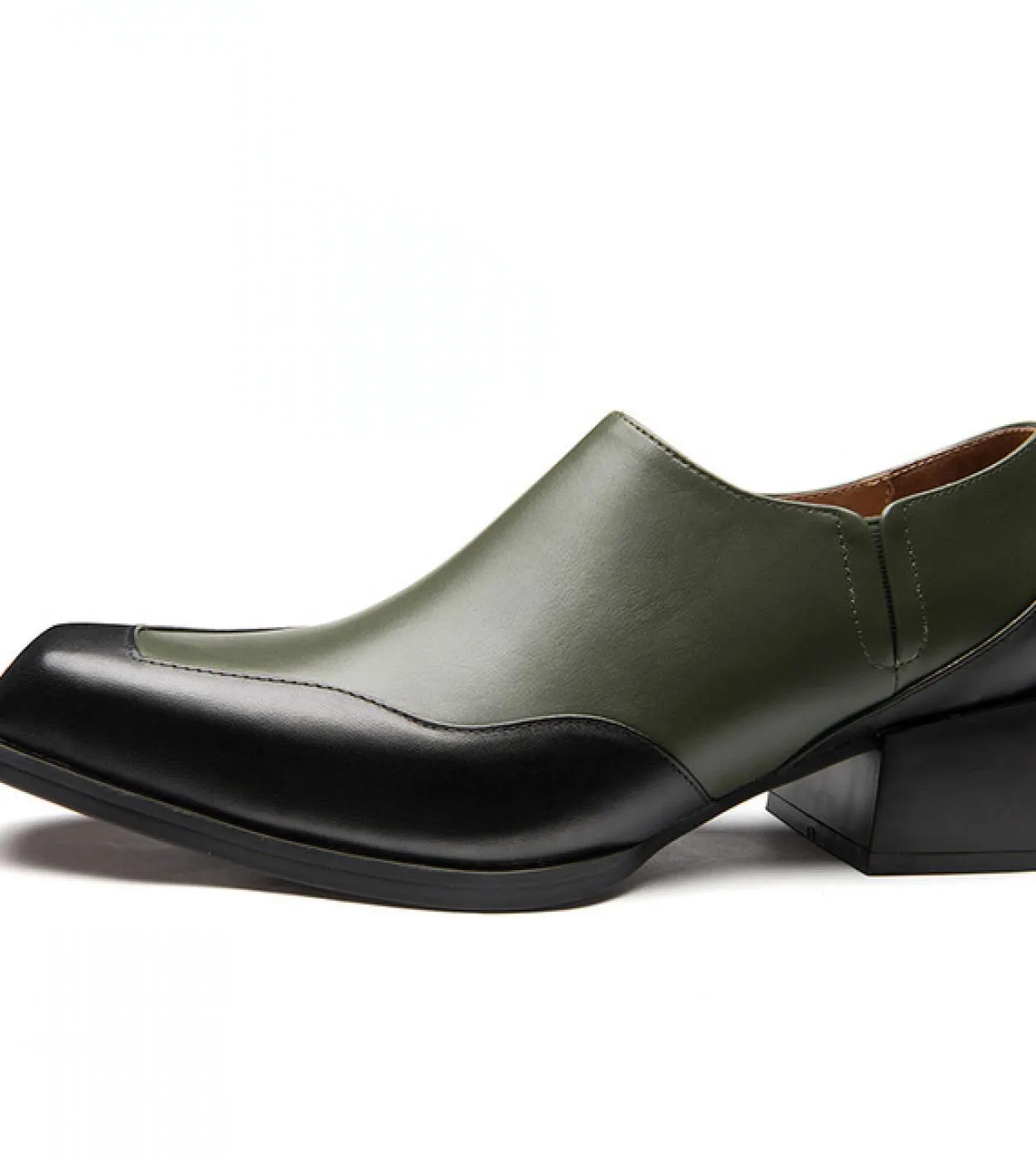 Scarpe eleganti da uomo in vera pelle di lusso 2022 Tendenza autunnale Nuovo stile Moda Scarpe casual in pelle da uomo verde con