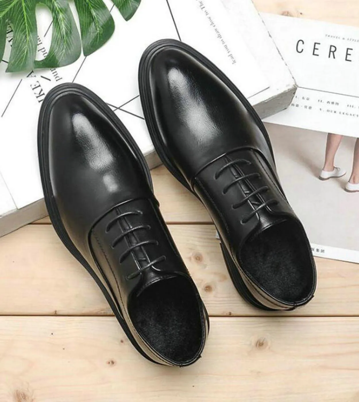 Scarpe eleganti da uomo Oxfords Business Office Pointed Black Brown Laceup Scarpe formali da uomo Scarpe da sposa New Mens Dress