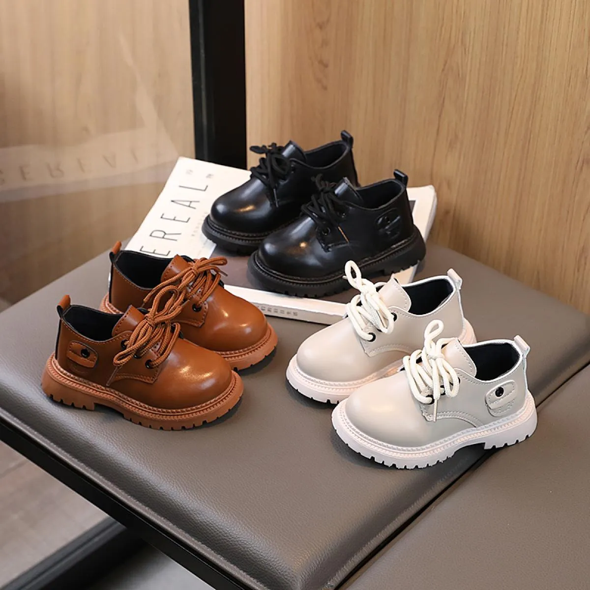 Scarpe in pelle da gentiluomo per ragazzini Scarpe eleganti per neonato in stile inglese per il tempo libero Nuove scarpe firmat