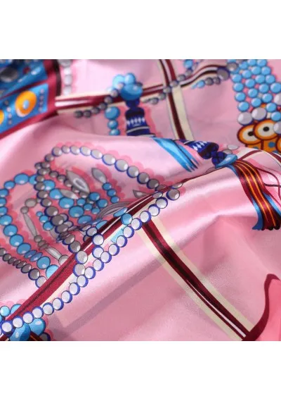 Sciarpa oversize modello di design rosa