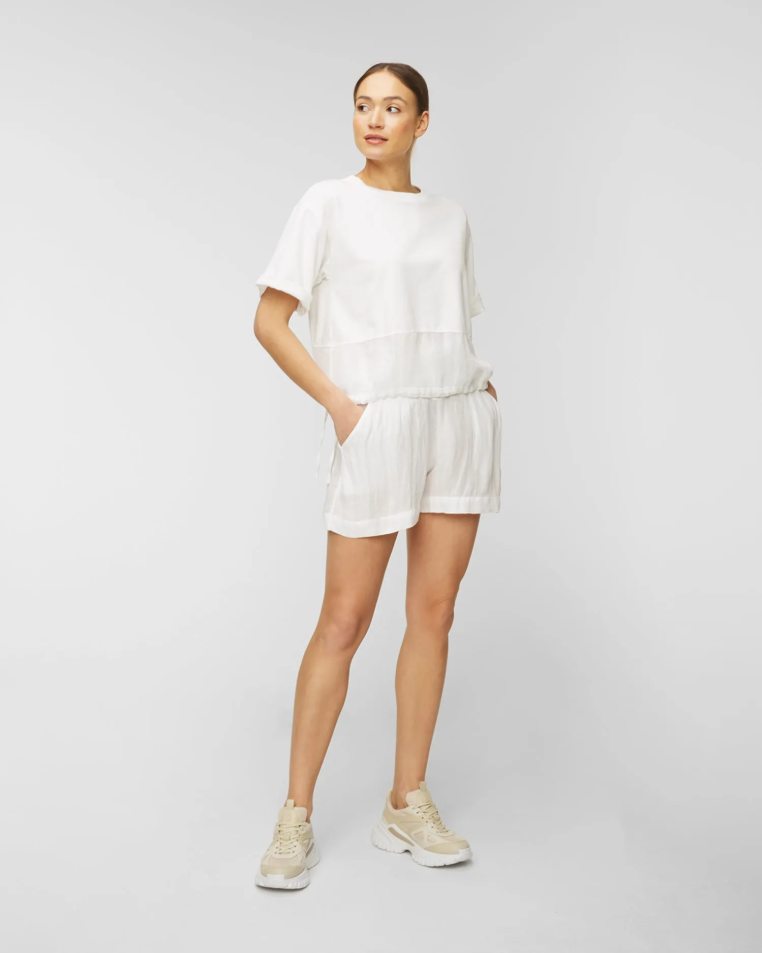 Shorts di lino Deha D83585-10001