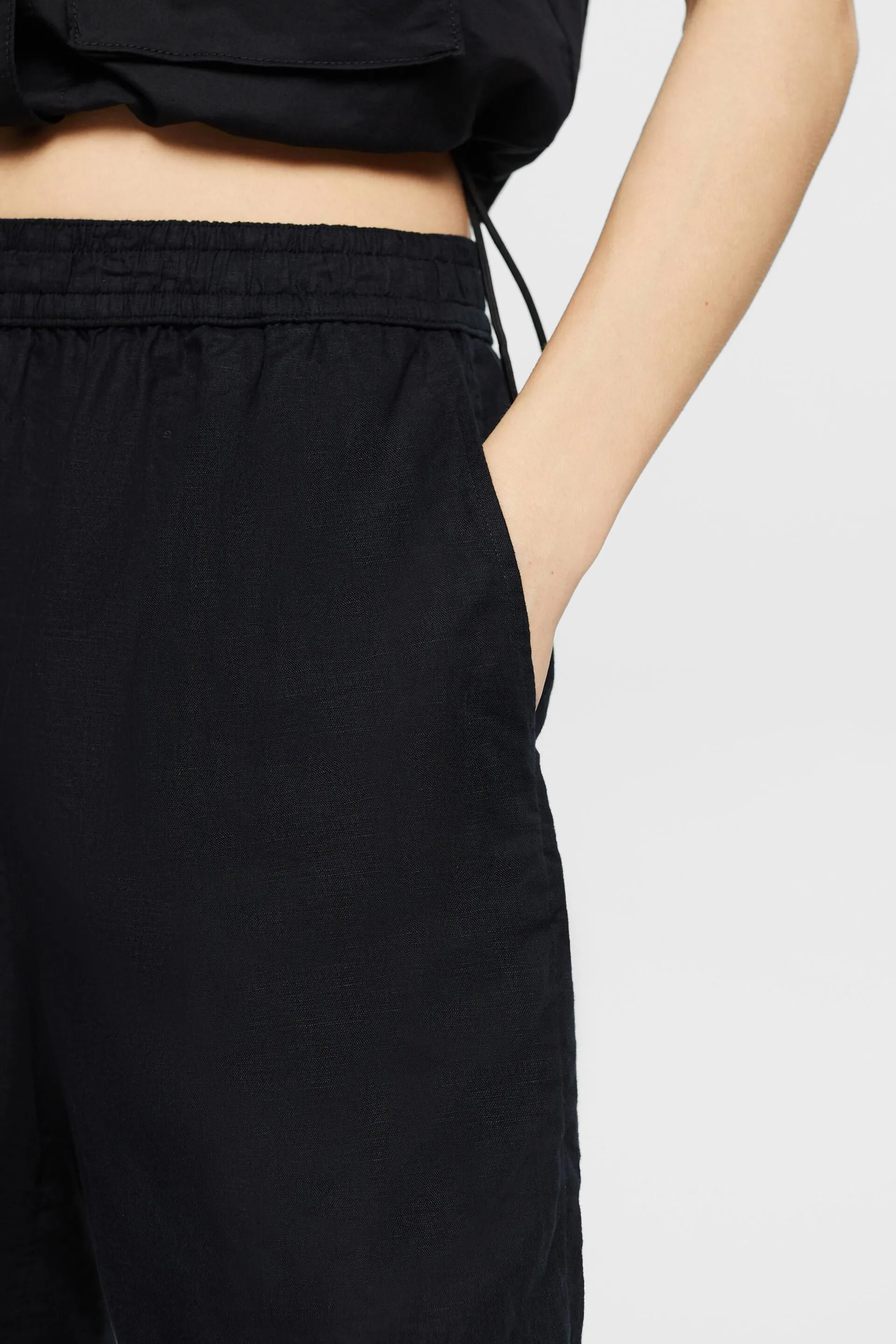 Shorts woven