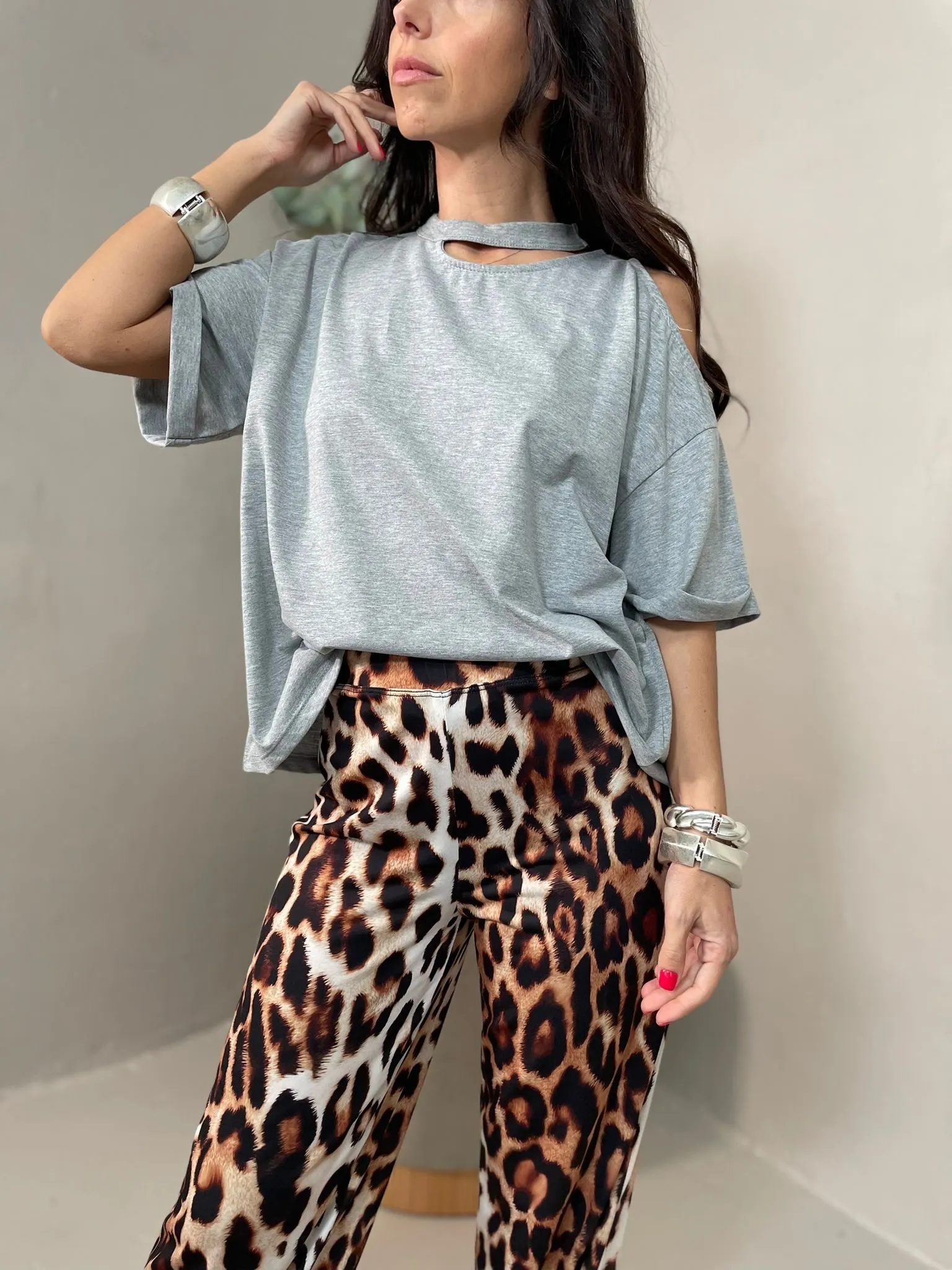T-shirt Cut Out Grigia Vicolo